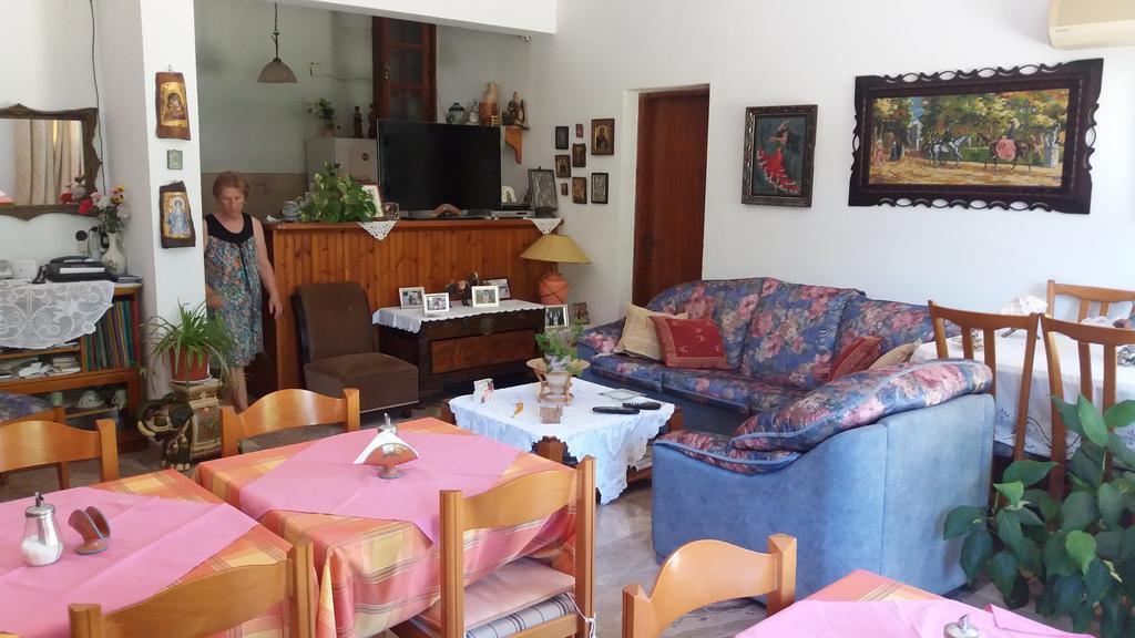 Alekos Rooms And Apartments Kokkari Buitenkant foto